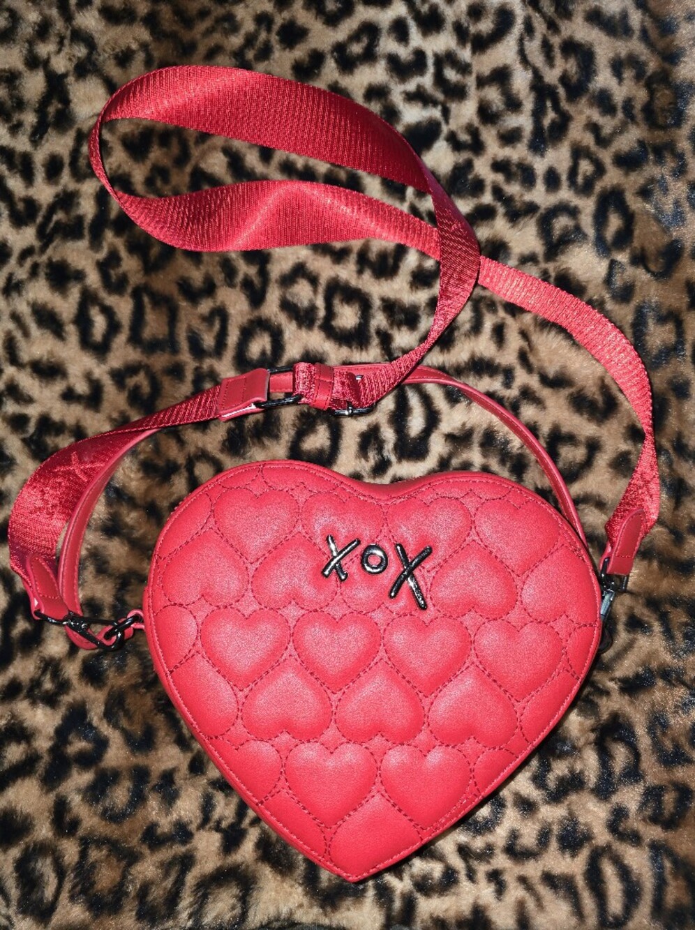 Betsey Johnson Red Heart-Shaped Purse W/ Shoulder Strap